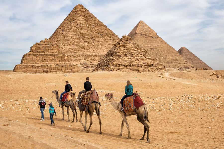 Group Tour to Giza Pyramids Included Pick up & Drop Off - Great Pyramid area, Valley Temple, and the Sphinx in one guided loop