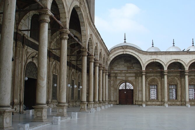 Guided Tour to Giza Pyramids, Museum, Citadel and Khan El Khalili - The guide and driver can make or break the day
