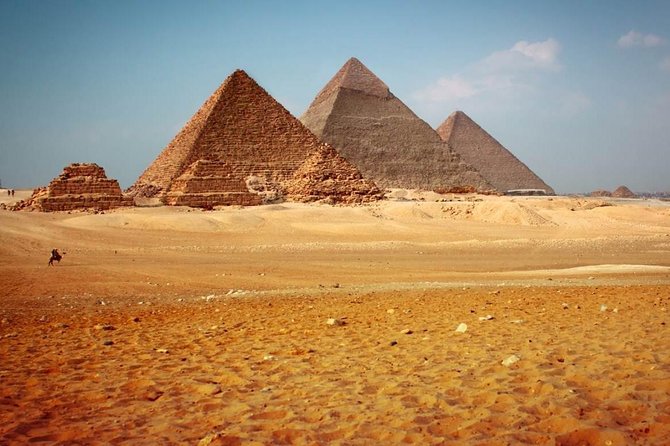 Guided trip to Giza pyramids Sphinx with lunch - Khufu to Menkaure: how the tour keeps the pyramids from feeling rushed