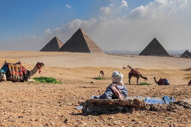 Half day at the pyramids and the Sphinx - VIP lunch option: when it is worth it