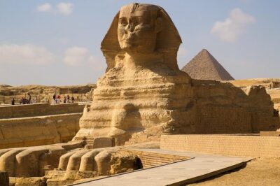 Half-Day Private tour to Pyramids of Giza and Sphinx