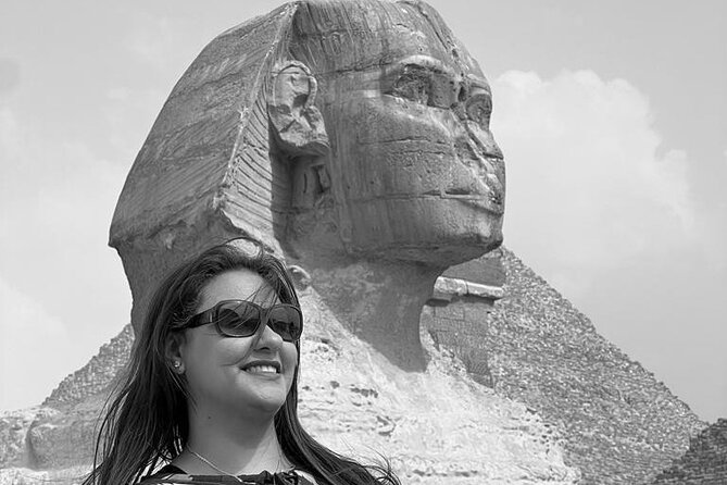 Half day to the Pyramids ( Miracle of the World ) - Koshary Mixing Show in Egypt: A Real Food Break Without Guesswork