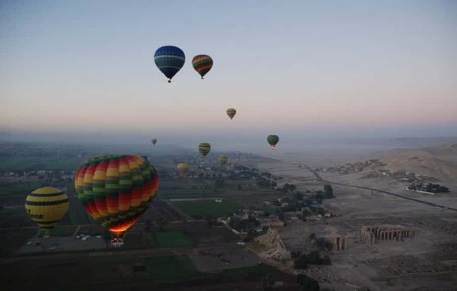 Hot-air Balloon Visit Kings Valley Tombs Hatshpsuit Boatride - Price and value: what $184 buys you for a 7 hour day