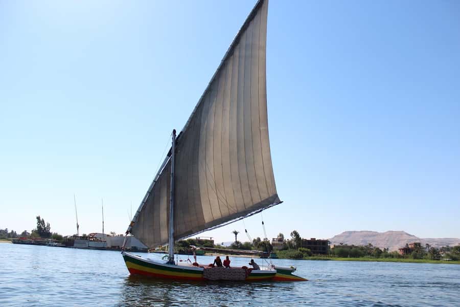 Hot-air Balloon Visit Kings Valley Tombs Hatshpsuit Boatride - Getting started: hotel pick-up, modern transfers, and what to expect on timing