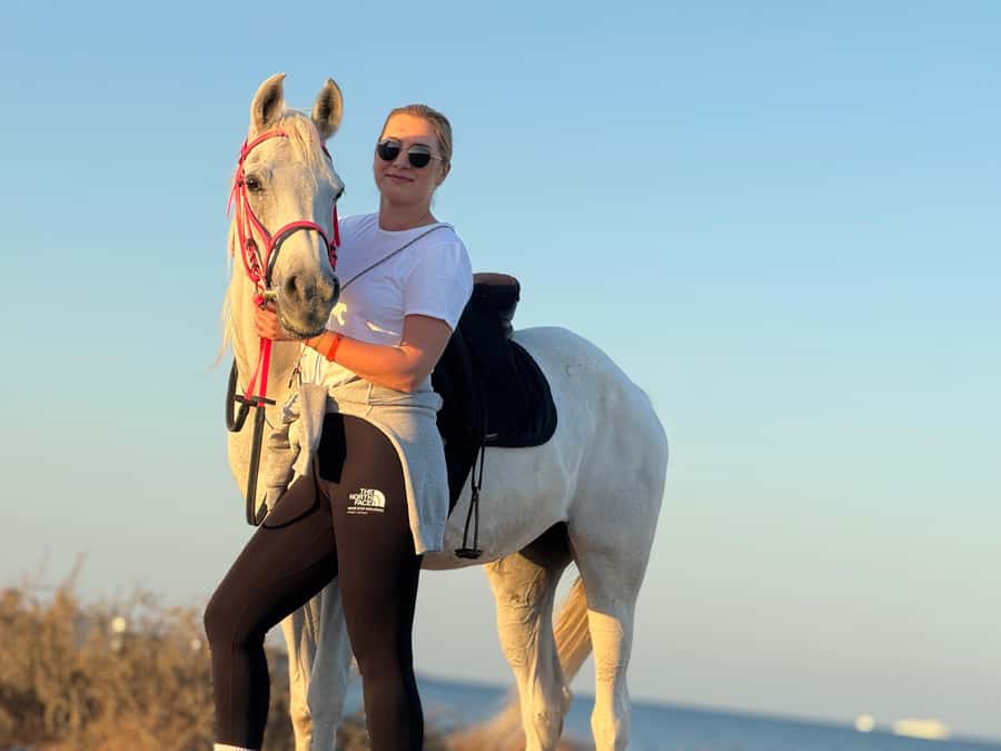 Hurghada: 1-Hour Desert & Beach Camel Ride with Transfers - Photo help and the real deal about souvenirs