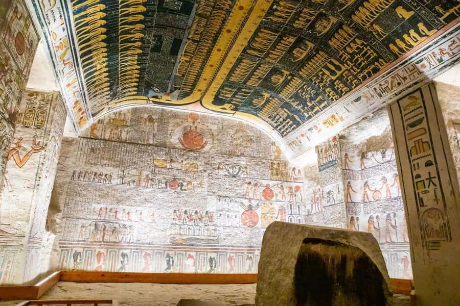 Hurghada: 2-Day Luxor Tour with Hotel, Balloon, & Boat Ride - Stone Carving Stops and Artisan Workshops