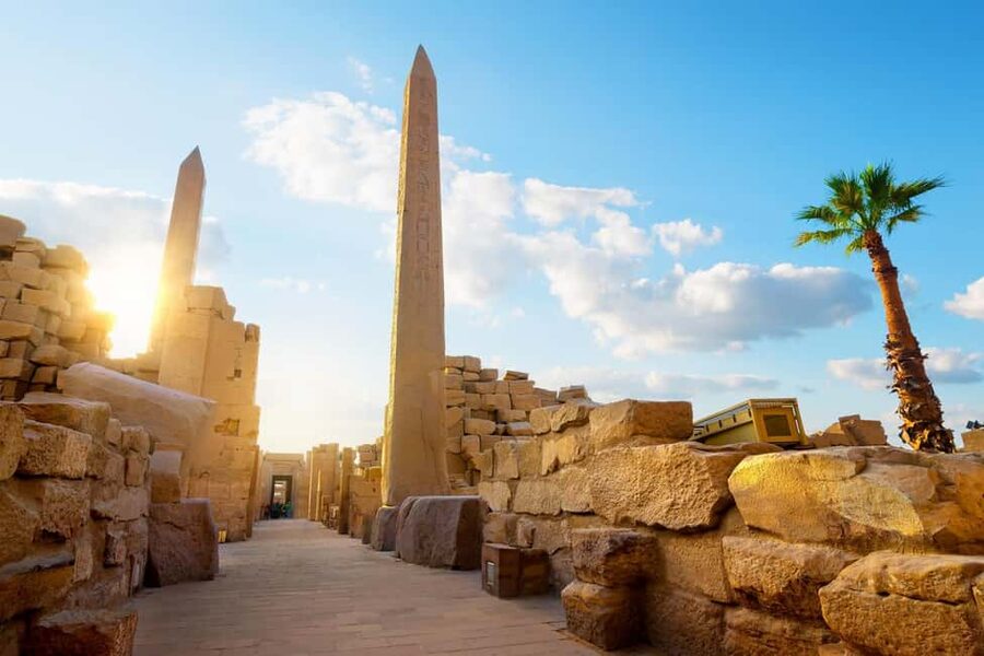 Hurghada: 2-Day Luxor Tour with Hotel, Balloon, & Nile Boat - Hurghada to Luxor transfers: comfort matters on a packed 2 days