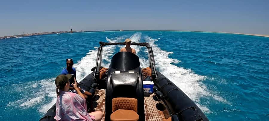 Hurghada: 3-Island Speedboat, Dolphin Watching & Snorkeling - Giftun-area rhythm: first island time with dolphin scanning and reef water
