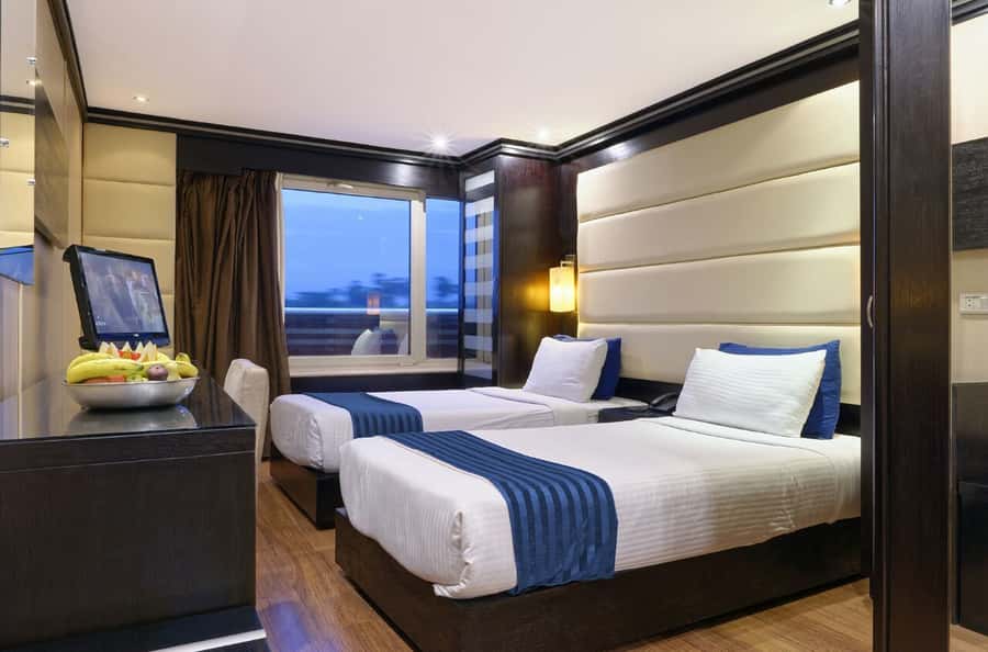 Hurghada: 5 Days Nile Cruise with Guided Tours & Abu Simbel - Price and logistics: is $870 per person a good value?
