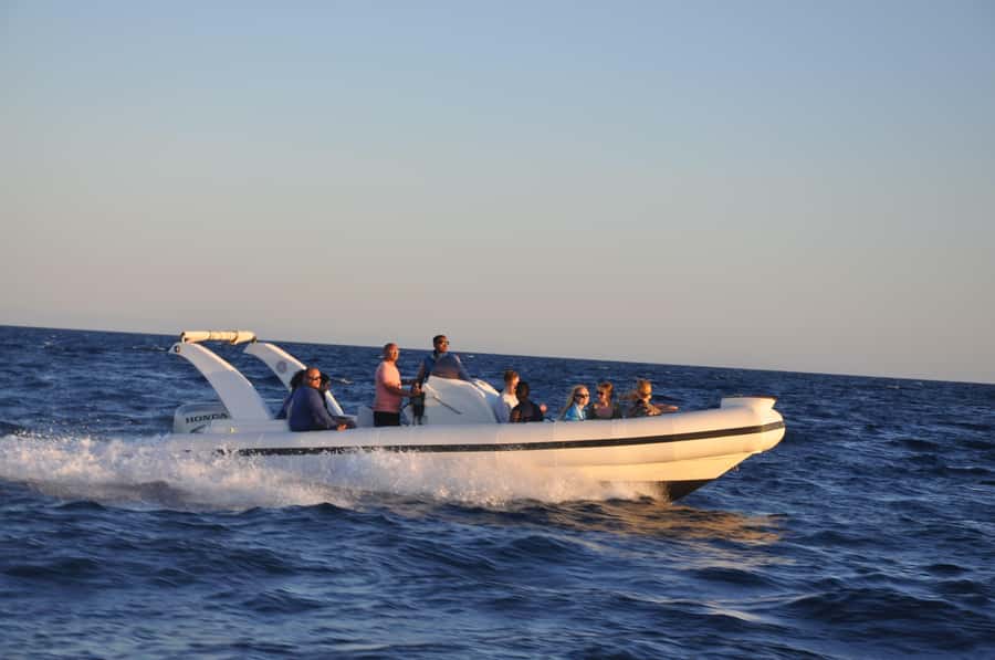 Hurghada: 6 Islands Tour with Dolphin Watching & Snorkelling - Magawish Islands: The 1-Hour Unwind Plus a Swimming Moment in the Middle-of-Nowhere Pool