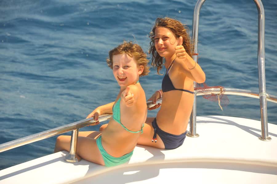 Hurghada: All-Inclusive Elite VIP Dolphin House & Massage - Breakfast, buffet lunch, and drinks on a cruise that keeps you comfortable