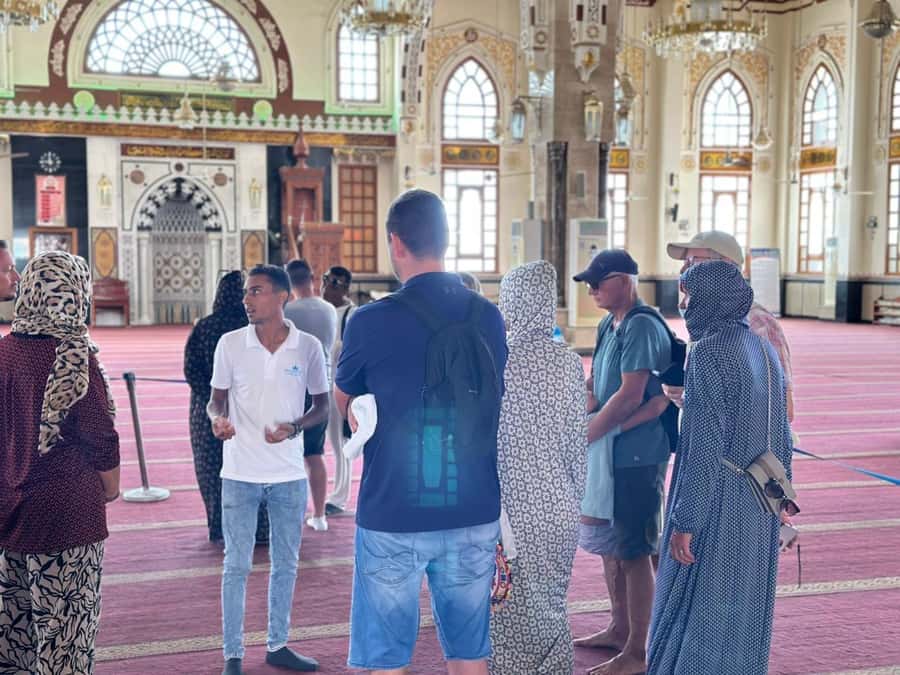 Hurghada: City Guided Tour with Local Market Stop - Al Mina Mosque: the two minarets you’ll want to frame carefully