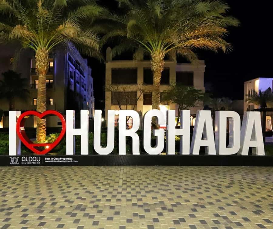Hurghada: City Guided Tour with Local Market Stop - Harbor and shipyard: meeting the fishing community where work happens