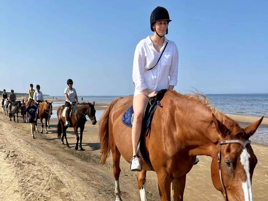 Hurghada: Desert and Sea Horseback Riding Tour with Transfer - Riding into the Red Sea, and what to expect if conditions change