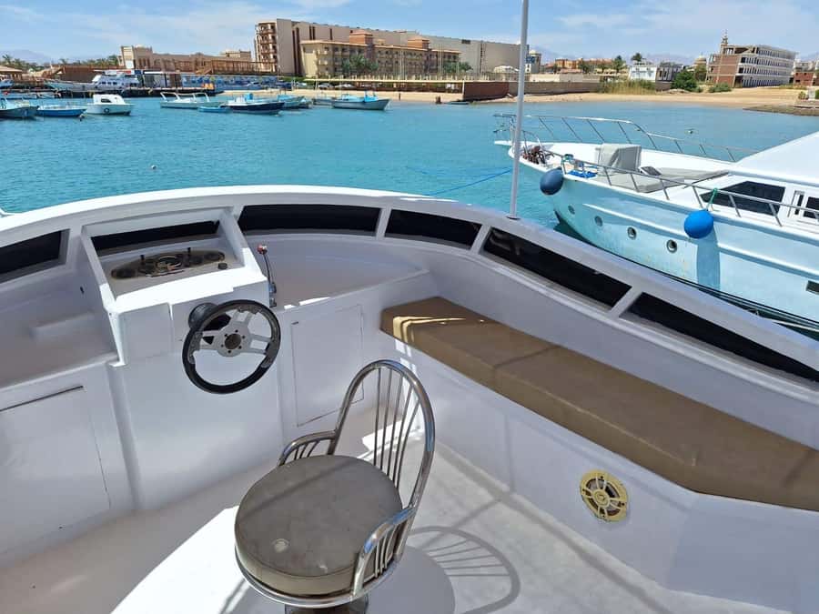 Hurghada: Elegance Yacht Cruise To Orange bay Island W lunch - Lunch onboard: seafood, drinks, and keeping the day easy