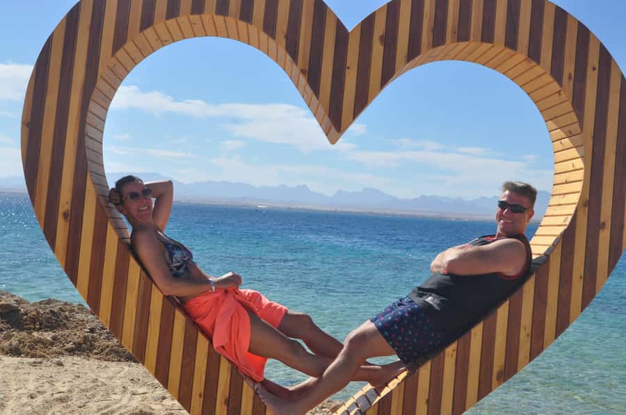 Hurghada: Elegance Yacht Cruise To Orange bay Island W lunch - Crew service and the small touches that change the vibe