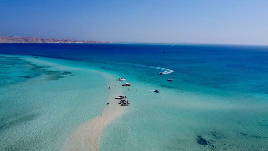 Hurghada: Elegance Yacht Cruise To Orange & Magawish island - Seafood Lunch on the Water: What’s Included and Why It’s a Big Deal