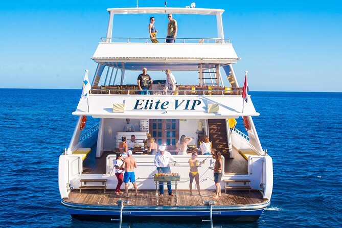 Hurghada: Elite VIP Cruise with Seafood and BBQ Buffet Lunch - Safety and Professional Crew: Why It Matters for Snorkel Days