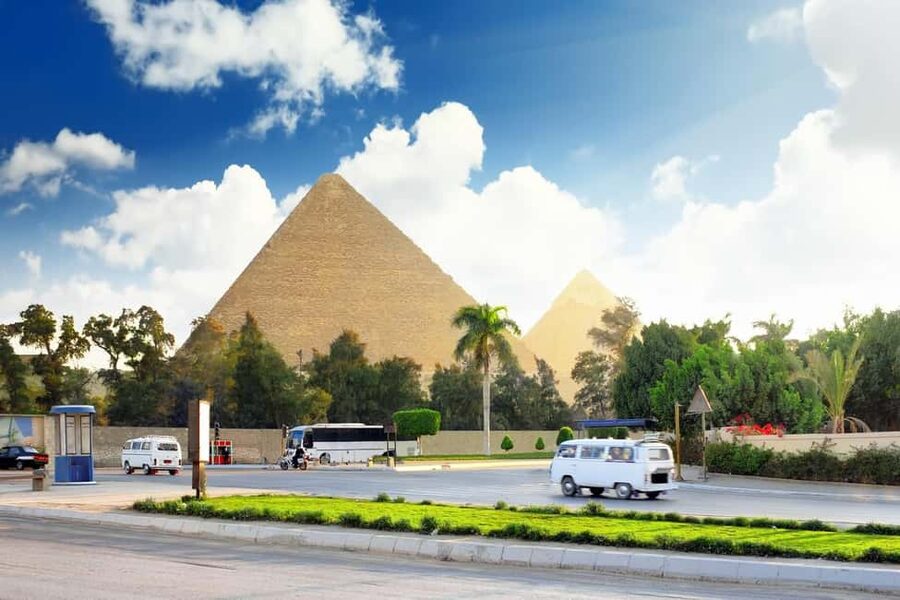 Hurghada: Full-Day Tour to Cairo by Plane with Egyptologist - Cairo airport security and why your timing needs slack
