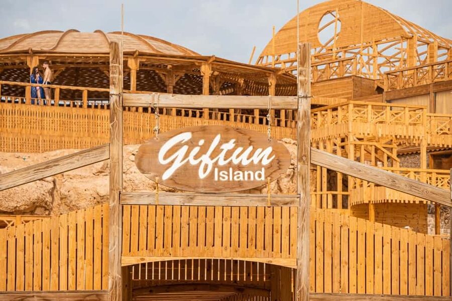 Hurghada: Giftun Island with breakfast, lunch & Water Sports - What to bring for a smooth day in the Red Sea