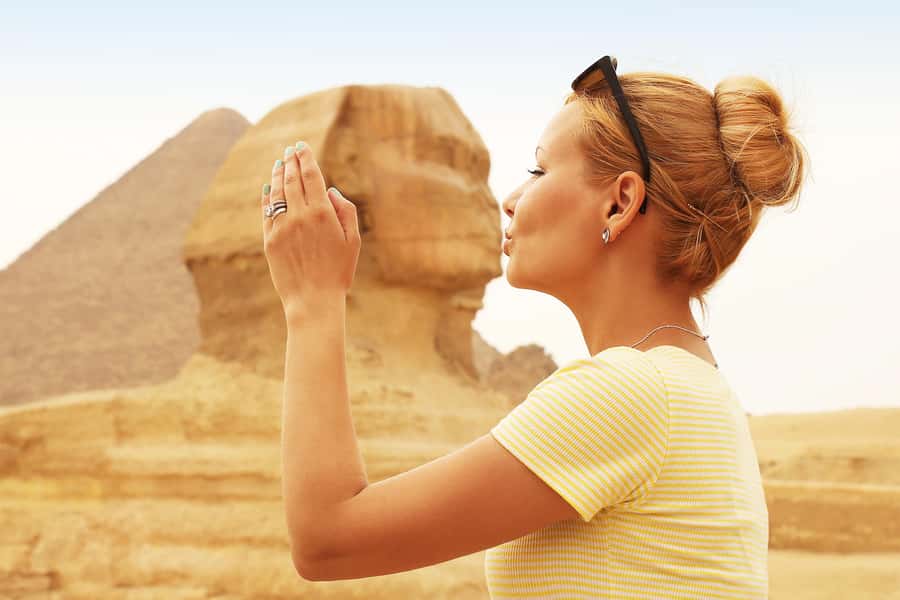 Hurghada: Giza Pyramids, Sphinx, Museum & Old Souq Day Trip - Comfort and pacing: shared groups, bathroom stops, and expectations