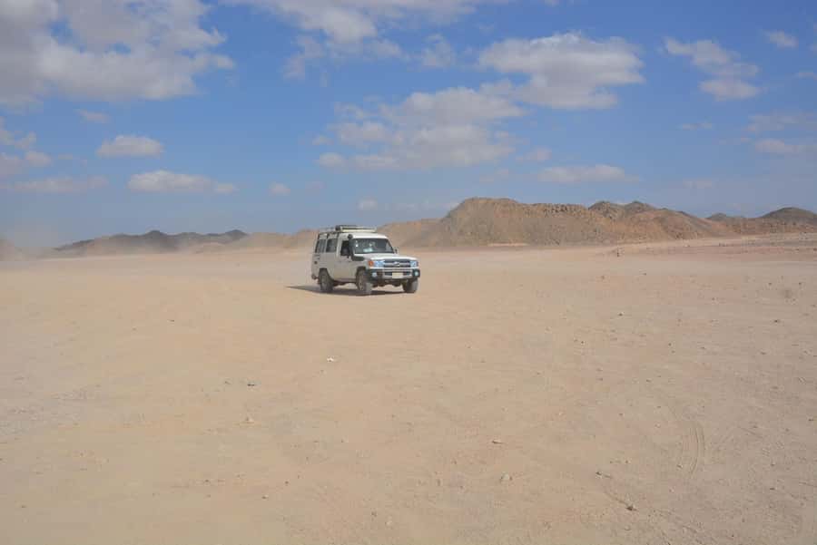 Hurghada: Jeep Safari with Camel Ride, Dinner and Show - Key Things That Make This Safari Worth It