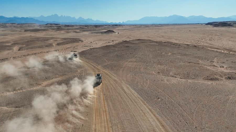 Hurghada: Jeep Safari with Camel Ride, Dinner and Show - Herbal Pharmacy Visit: Wellness Knowledge in a Simple Setting