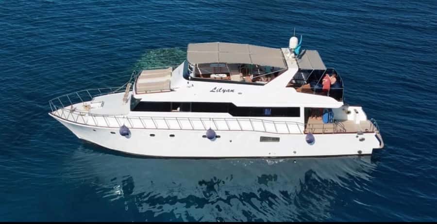 Hurghada: Luxury Yacht Trip with Personal Crew and Chef - From Palm Royal Marina to Floating Luxury, Fast