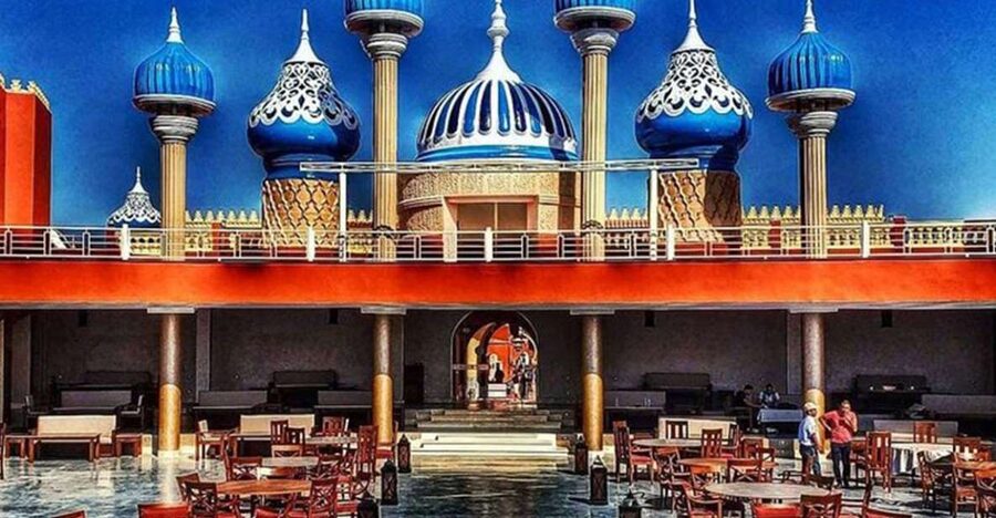 Hurghada: Neverland Musical Show Entry Tickets with Pickup - Dinner first: the Moroccan meal that keeps the evening on track