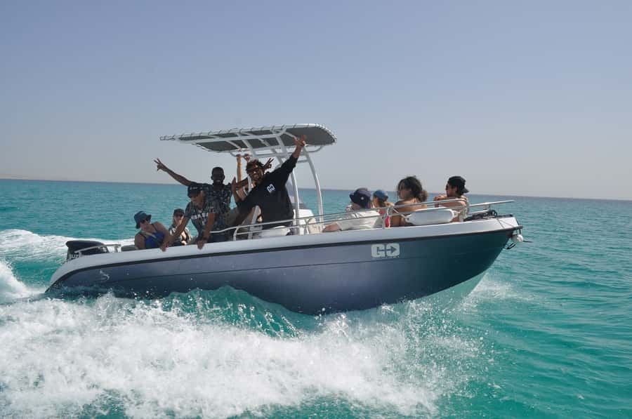 Hurghada: Orange Bay Dolphin Watching, Snorkeling & Lunch - Pickup and Speedboat Departure: where the day really starts