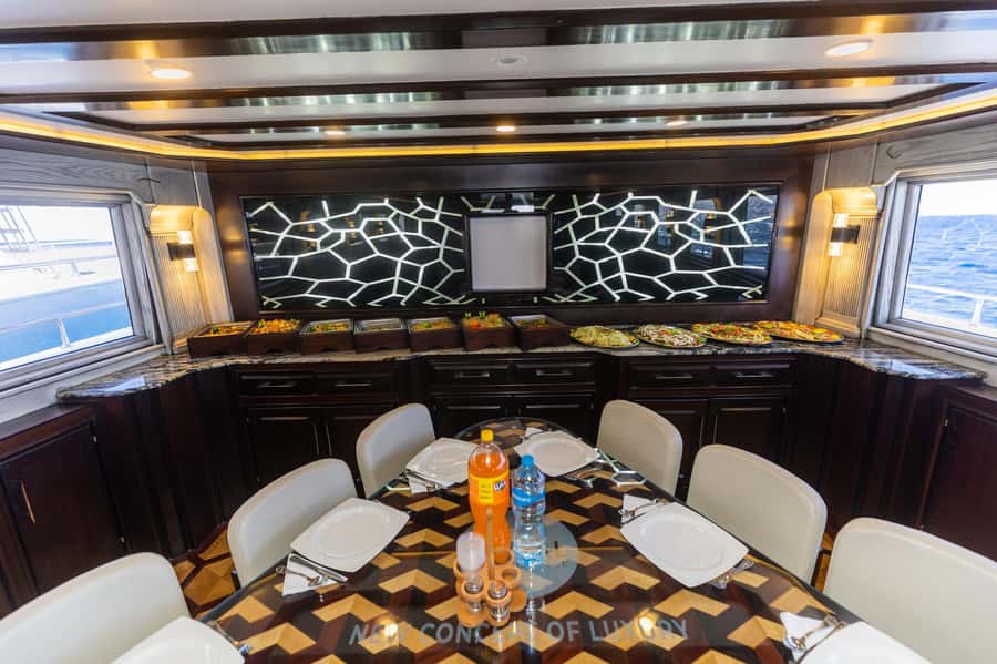 Hurghada: Royal Luxury VIP Cruise to Orange Bay with Lunch - From hotel pickup to open water: how the schedule really flows
