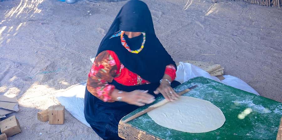 Hurghada: Safari Jeep, Buggy, Camel, Quad, Bedouin Dinner - Bedouin dinner under the stars, plus dance and show time