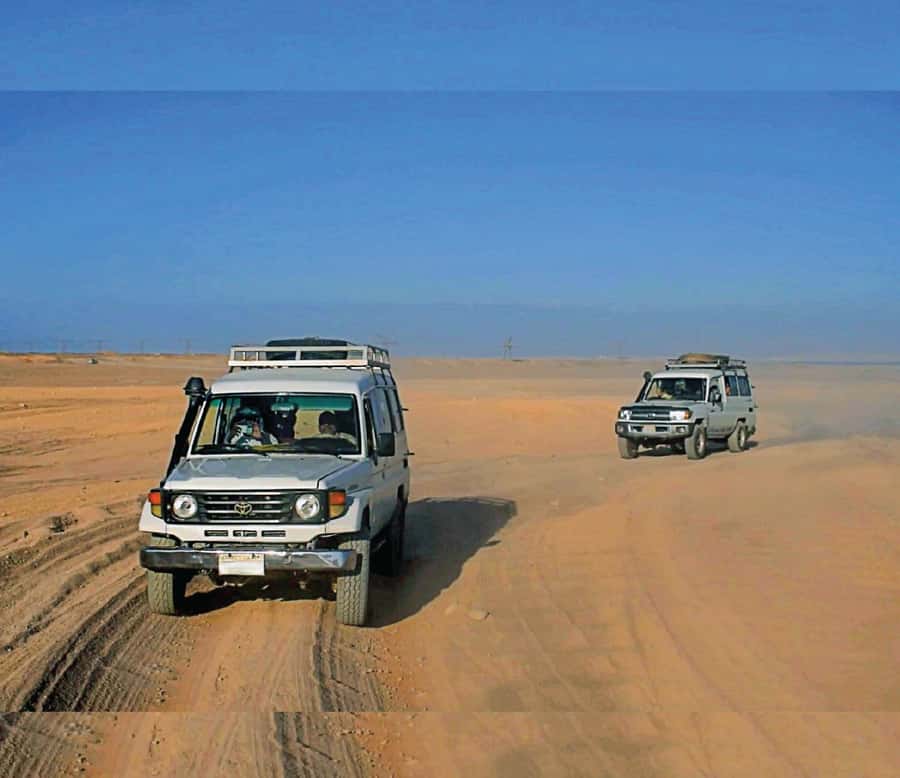 Hurghada: Safari Jeep & Camel Ride with BBQ Dinner & Show - Tanoura Dance Show: A Fun Finish With Cultural Energy