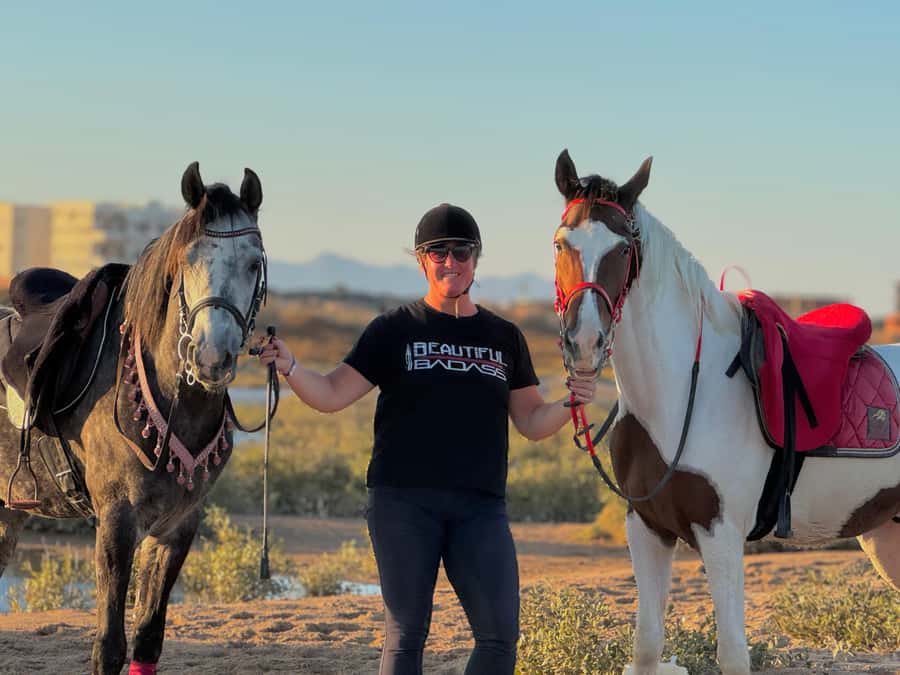 Hurghada: Sea & Desert Horse Riding tour/w Swimming&Transfer - Should you book Lucky Horses Stable in Hurghada?
