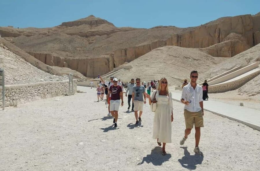 Hurghada: Small Group Day Tour to Luxor with Nile Boat - Guide quality: what people most praise