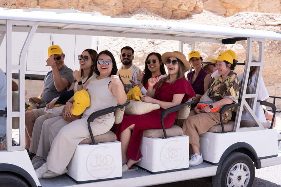 Hurghada: Small-Group Luxor Highlights & Tut Tomb Day Tour - Valley of the Kings and the Tutankhamun Tomb option