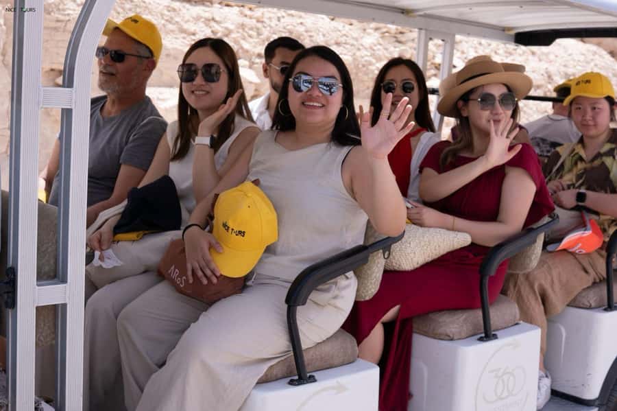 Hurghada: Small-Group Luxor Highlights & Tut Tomb Day Tour - Lunch in Luxor: fuel without turning it into a food quest