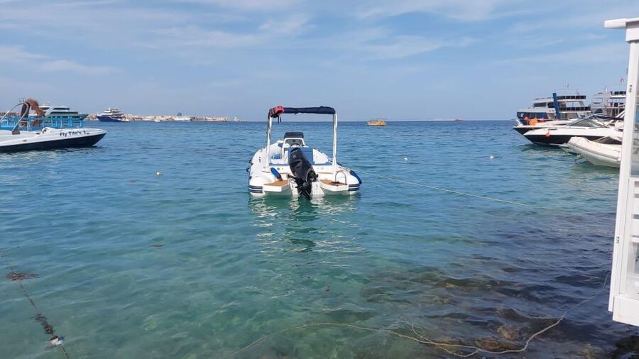 Hurghada: Speedboat Parasailing Adventures & Hotel Pick up - The speedboat ride: where you gain time, shade, and snacks