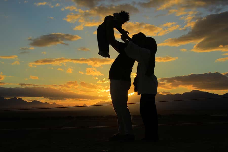 Hurghada: Star Stargazing Desert Adventure by Jeep & Dinner - Languages, group vibe, and who this desert night fits best