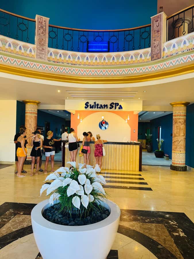 Hurghada: Sultan Cleopatra- Turkish Bath&Spa With Transfer - The 2-hour flow: salt room warmth, heat rooms, then the massage finish