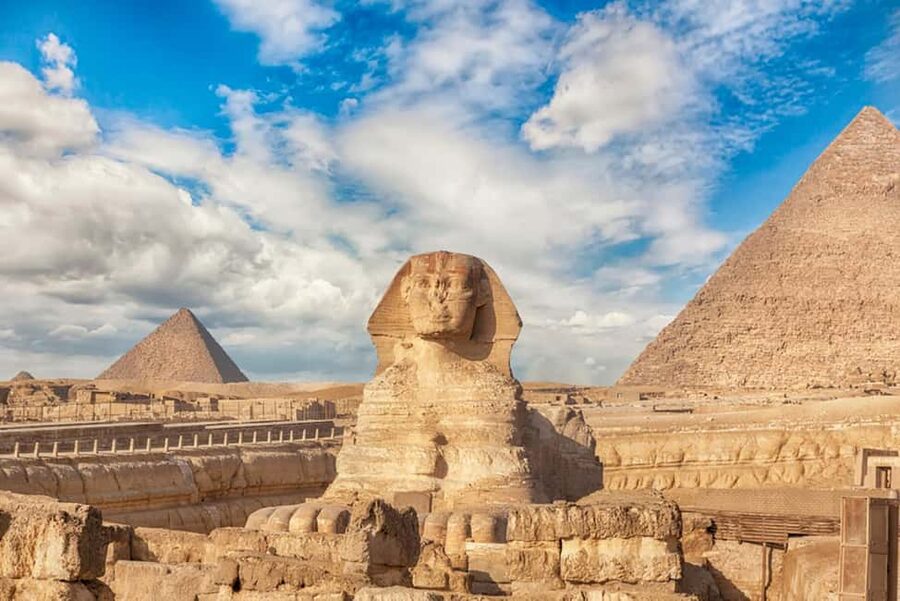 Hurghada to Cairo: Full-Day Tour one way Bus & Flight Return - Lunch plus Khan el-Khalili Bazaar: Cairo rhythm between monuments