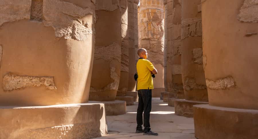 Hurghada: Valley of Kings Hatshepsut & Karnak Luxor Day Trip - Karnak Temple: Where guided time turns scale into understanding
