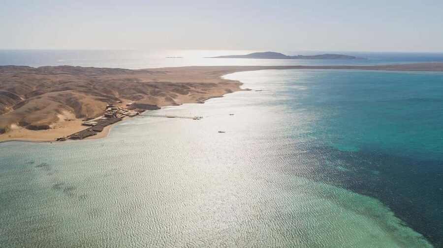 Hurghada: Yacht Trip 2 islands, Diving & Snorkeling W Lunch - Buffet Lunch and Drinks on Board, Without the Guesswork
