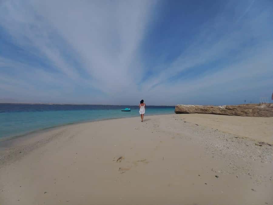Hurghada: Yacht trip To Magawish island w Snorkeling & Lunch - Hurghada to Magawish in 8 hours, with a real island break