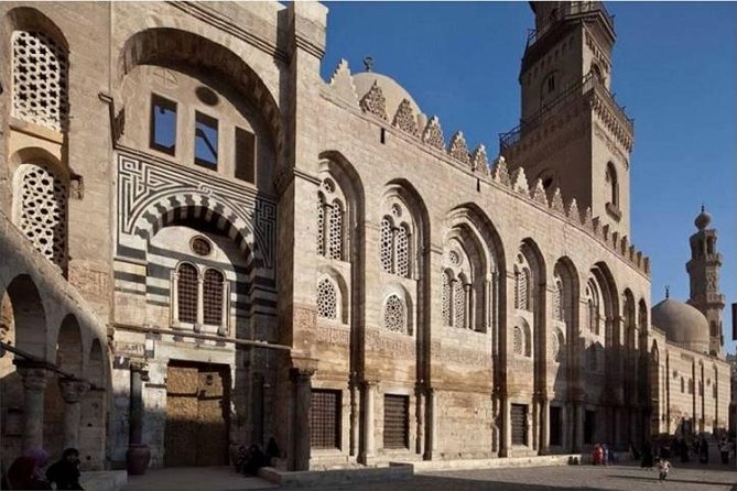 Islamic Cairo Walking Tour: Khan el Khalili, Al-Azhar Mosque - Al Muizz Street: the 1 km open-air museum walk you actually understand
