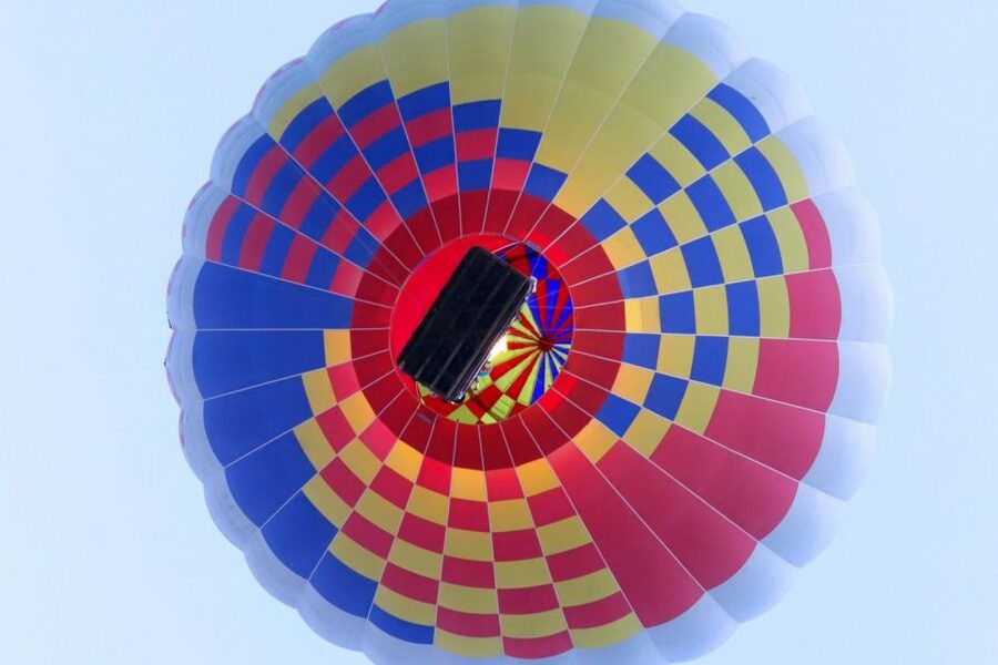Luxor: Deluxe Sunrise Hot Air Balloon - Landing and the ride back: calm exit, then your hotel