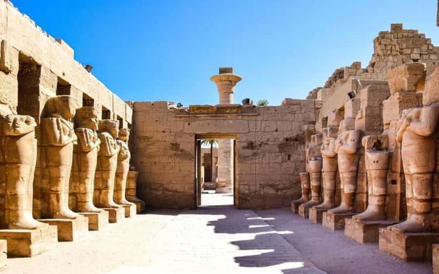 Luxor: East & West Bank Temples Private Tour with Tickets - Price and logistics: is $176 good value?