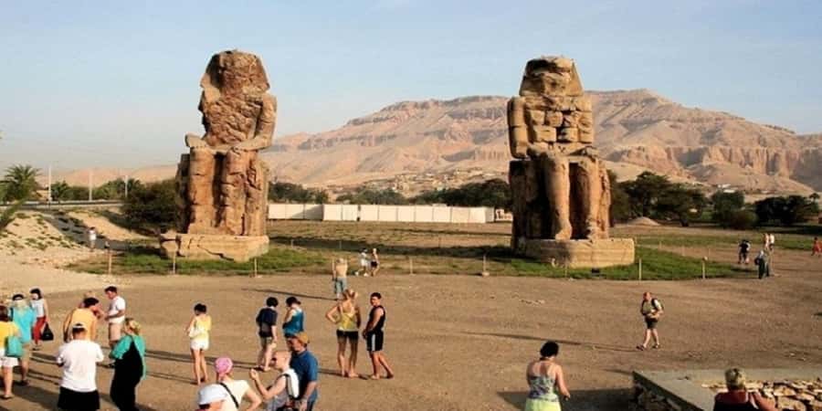 Luxor: Habu, Deir El Medina, Shared tour, Guide, and Lunch - Price and value: where the $40 really lands