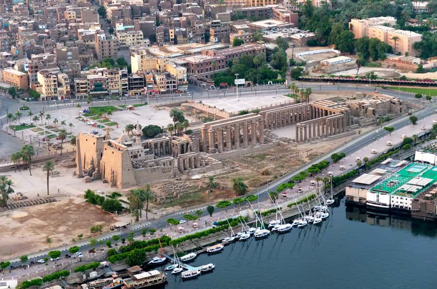 Luxor: Hot Air Balloon Ride with Full-Day Sights Tour - Why a balloon over Luxor works so well