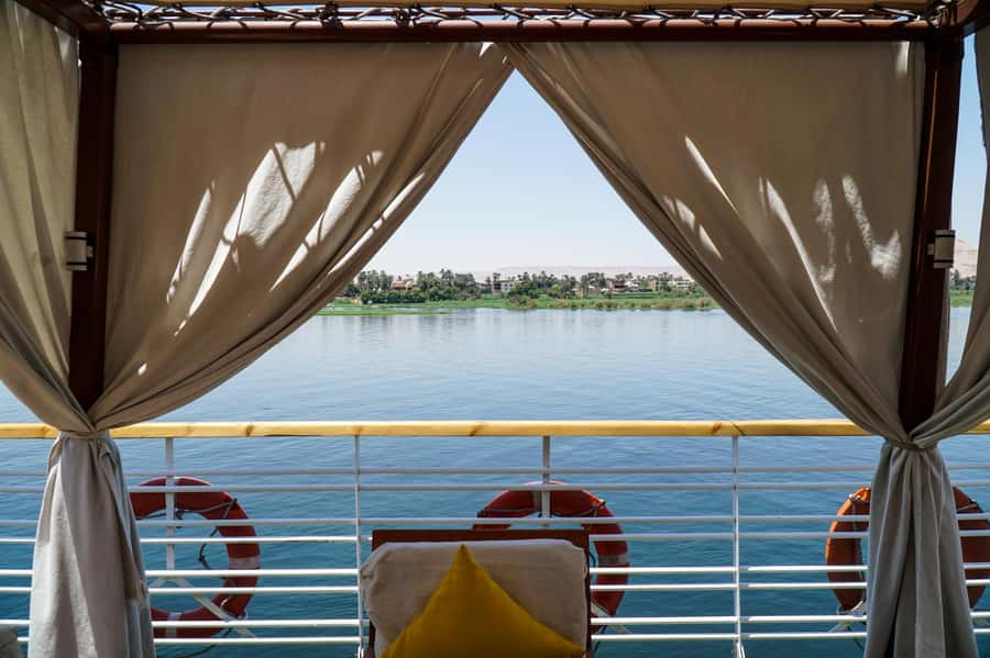 Luxor: One-night Nile Cruise to Aswan with Transfer - Day 2: Breakfast, Luggage at Reception, and More River Time